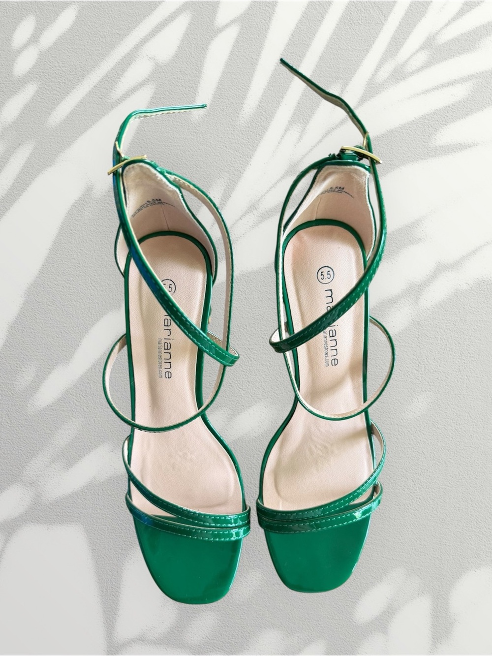 Emerald Green Strappy Block Heels 💚